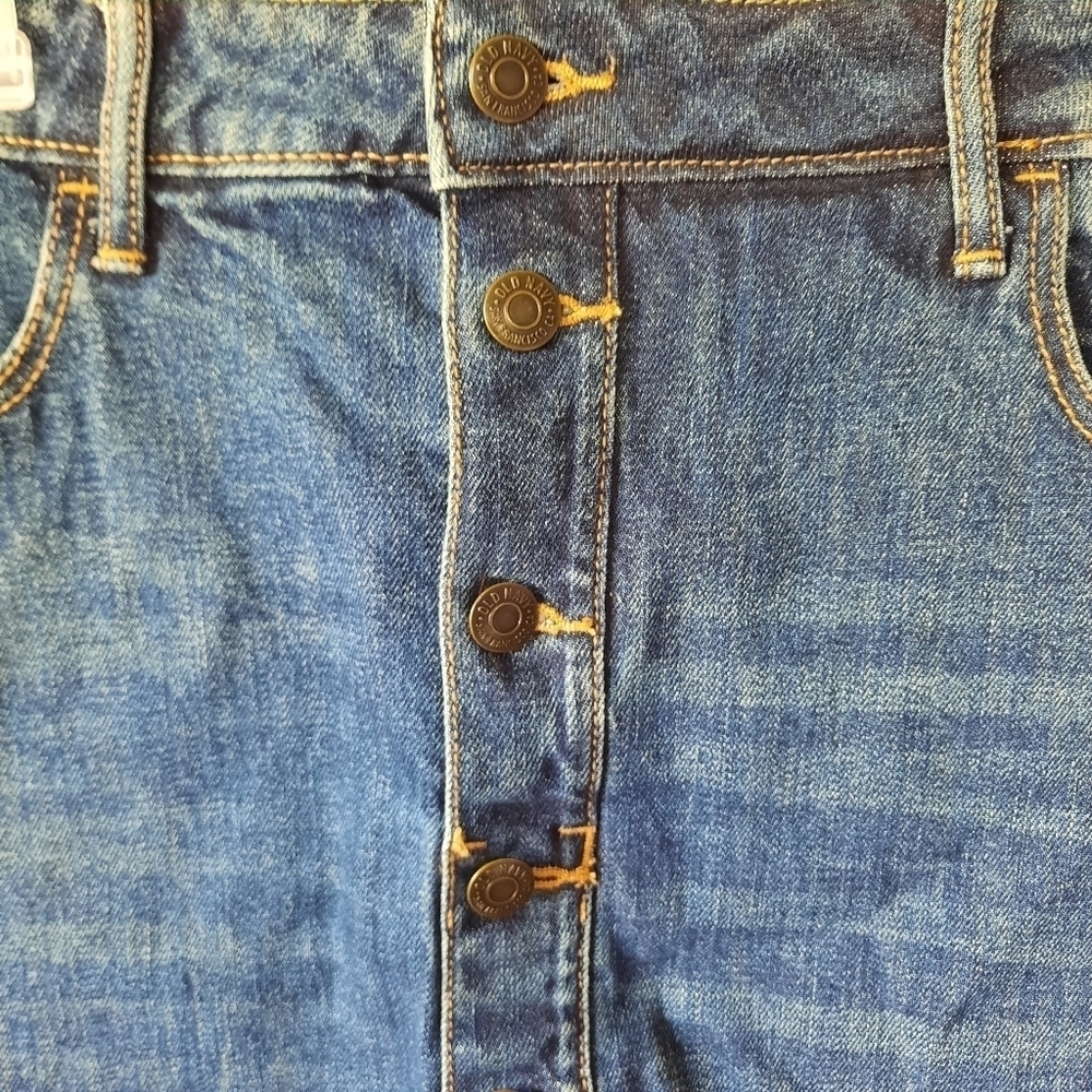 🛍 Old Navy High-rise Secret-slim Pockets Scottie medium wash denim mini skirt - Picture 4 of 7